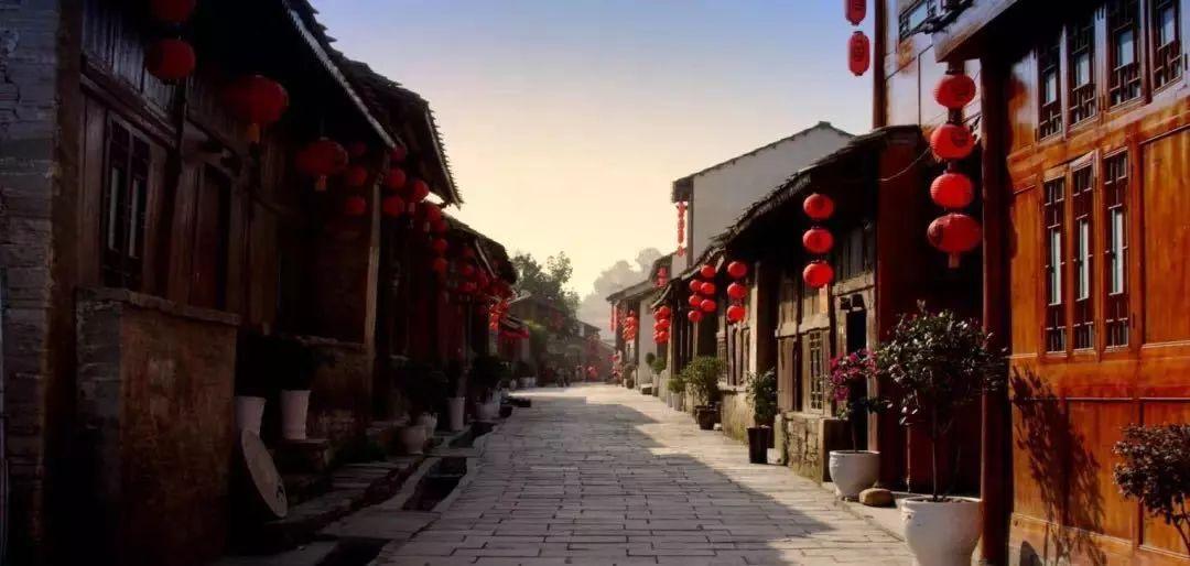 只考虑环境，你愿意定居在哪个城市？游戏画面
